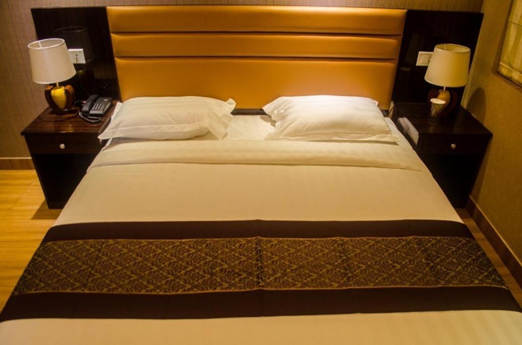 Hotel Comfotel Kalkuta Zewnętrze zdjęcie