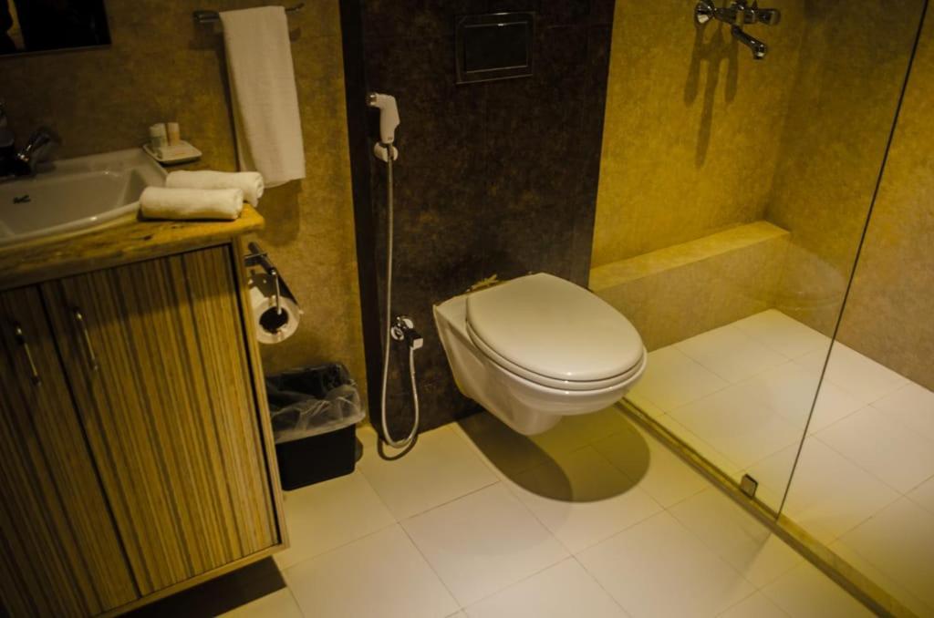 Hotel Comfotel Kalkuta Zewnętrze zdjęcie