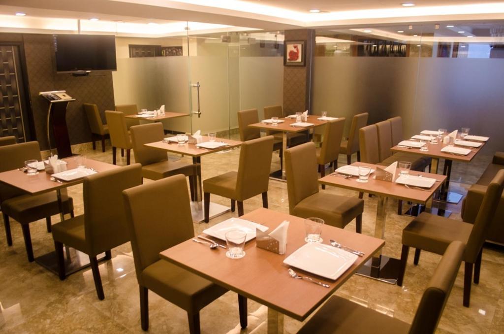 Hotel Comfotel Kalkuta Zewnętrze zdjęcie