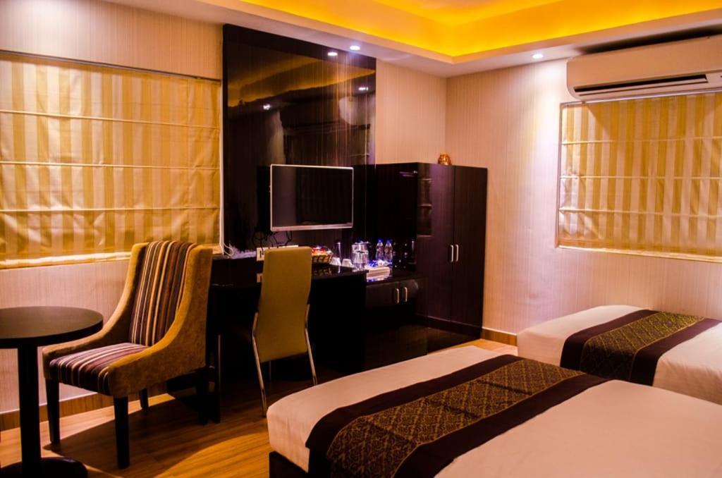 Hotel Comfotel Kalkuta Zewnętrze zdjęcie