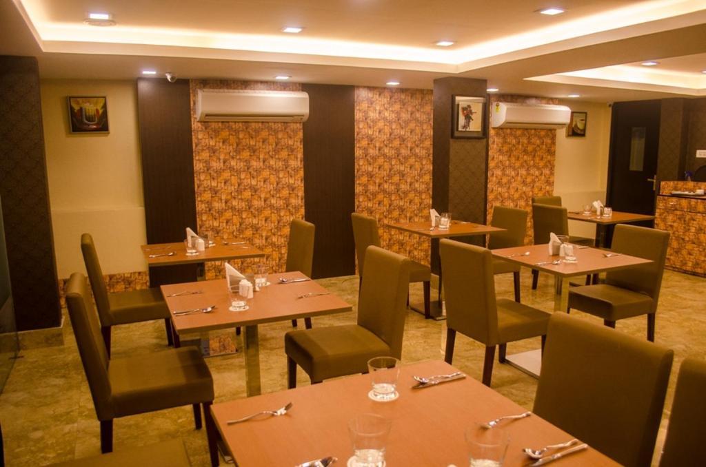 Hotel Comfotel Kalkuta Zewnętrze zdjęcie