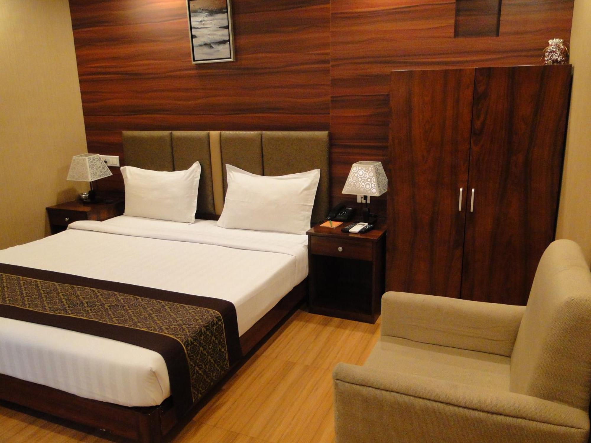 Hotel Comfotel Kalkuta Zewnętrze zdjęcie