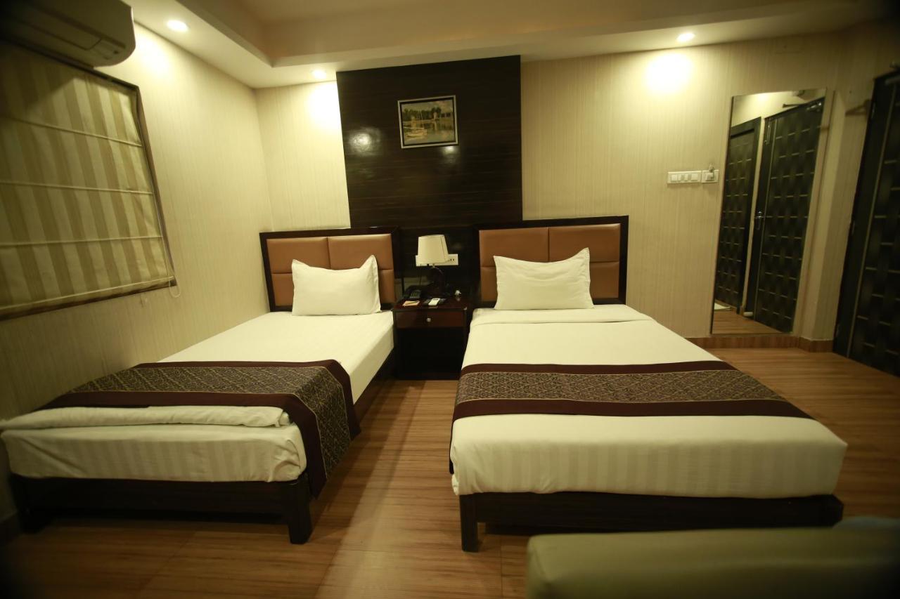 Hotel Comfotel Kalkuta Zewnętrze zdjęcie
