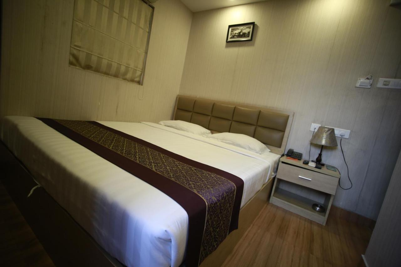 Hotel Comfotel Kalkuta Zewnętrze zdjęcie