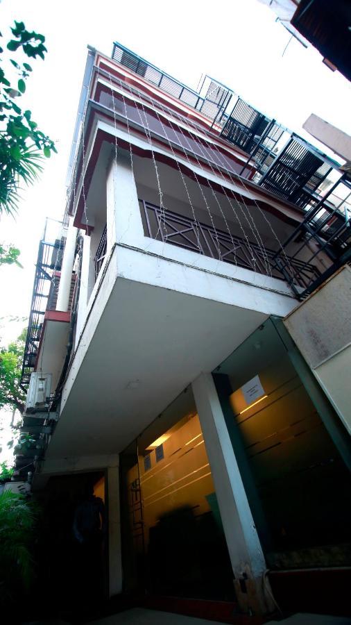 Hotel Comfotel Kalkuta Zewnętrze zdjęcie