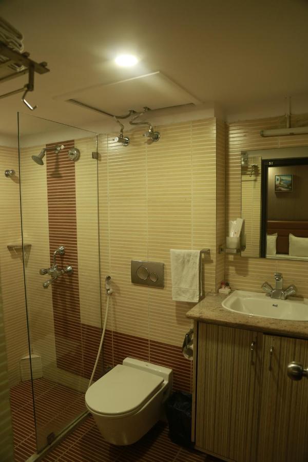 Hotel Comfotel Kalkuta Zewnętrze zdjęcie